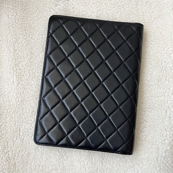 Auth Chanel Quilted CC Logo Black GM Agenda - Lambskin w/ Gold hdw - Picture 3 of 14